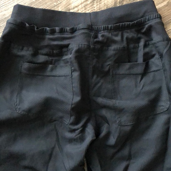 ACX black stretch waistband capris - Picture 11 of 12